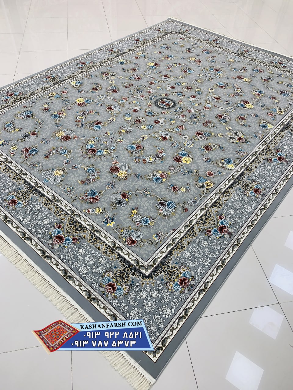 فرش کاشان طرح گل آرا 700 شانه